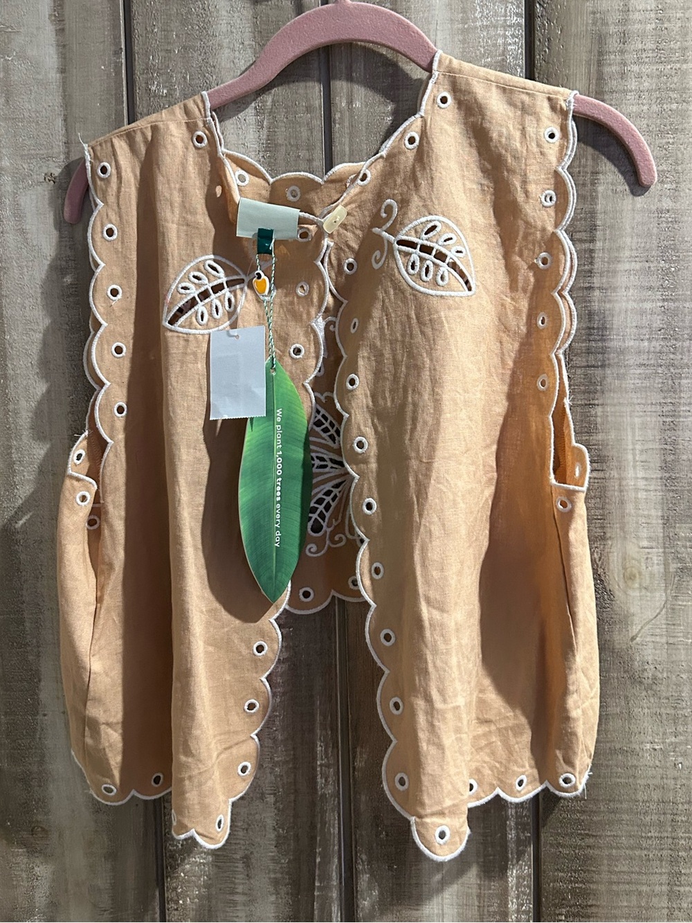 NWT Farm Rio SAND RICHILIEU
SLEEVELESS CROP TOP, M - Picture 11 of 12